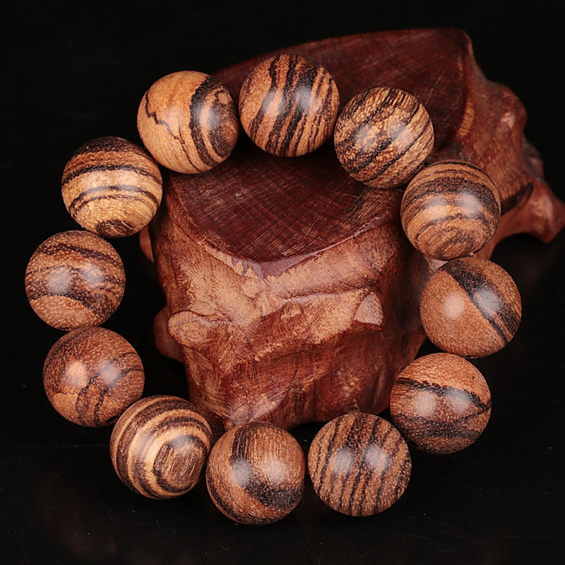 Agarwood Buddhist beads- Monkey Offers Peach