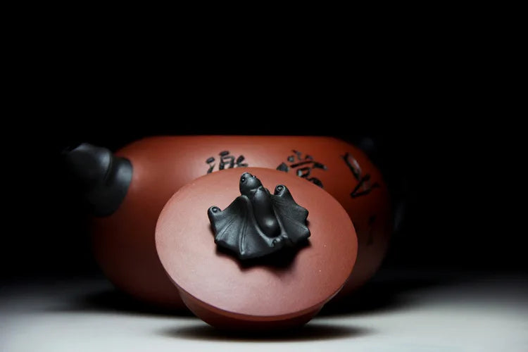 "find happiness in contentment" calligraphy Yixing Teapot
