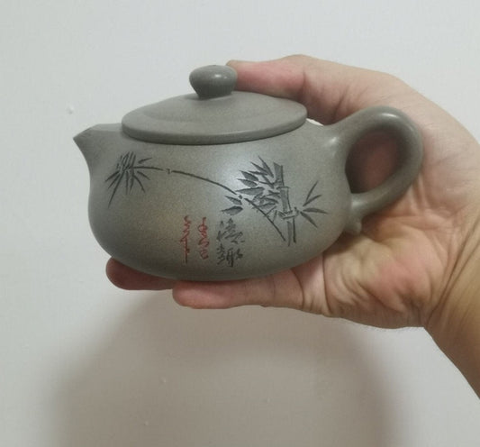 Yixing Bamboo Leaves Pattern Handmade Tea Pot- Monkey Offers Peach